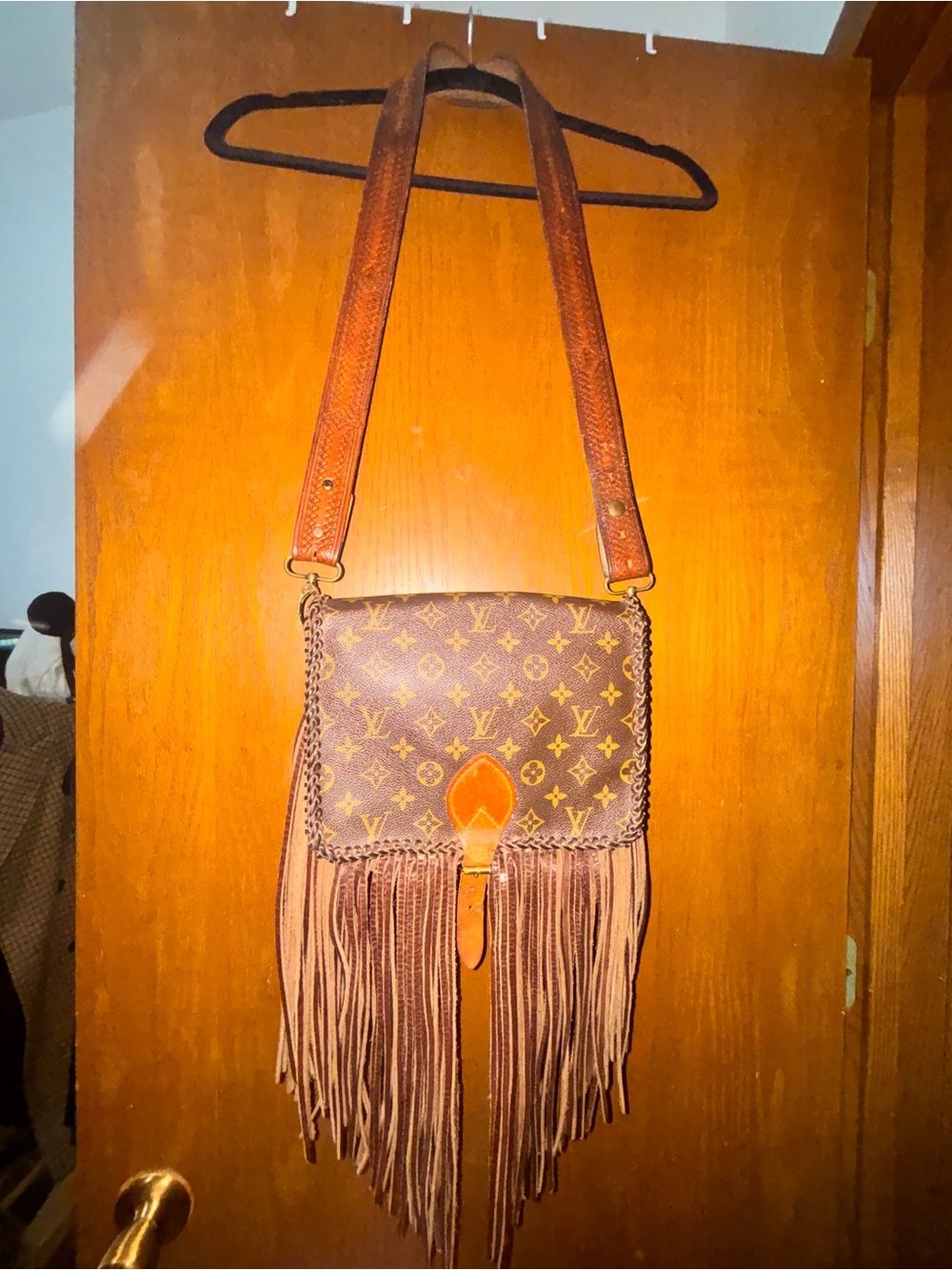 Vintage boho bags LV fringe crossbody - Picture 3 of 7